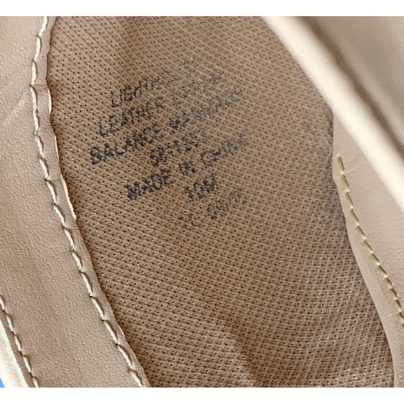 Liz Claiborne Flex Beige Leather Pointed Toe Buckle Block Heel Mules Womens 10M - Picture 8 of 8